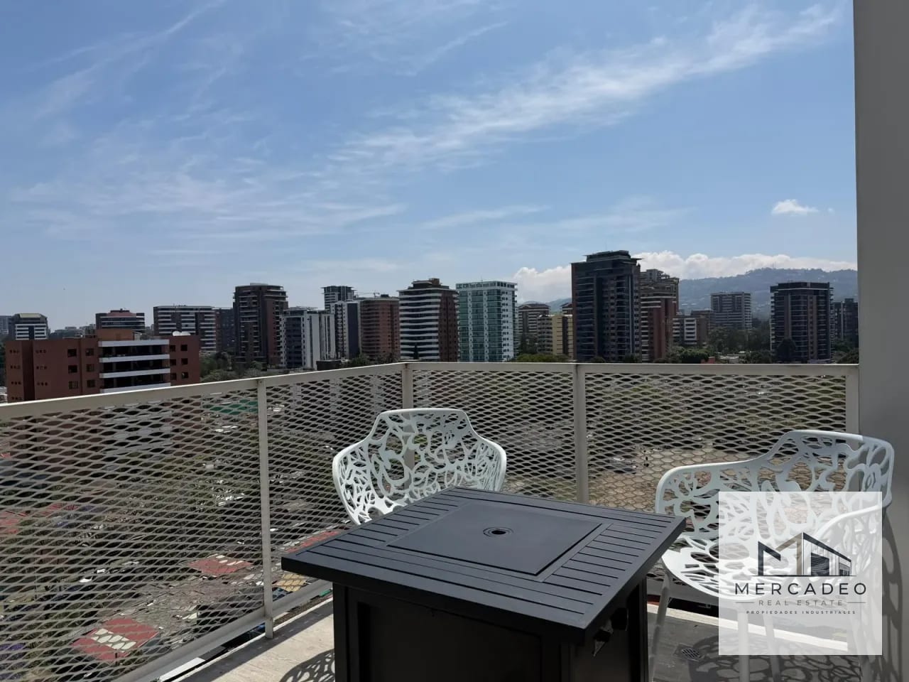 Apartamento AMUEBLADO Z.13 — Apartamento en Alquiler en Narama, Zona 13, Guatemala, Ciudad — foto 3 de 9