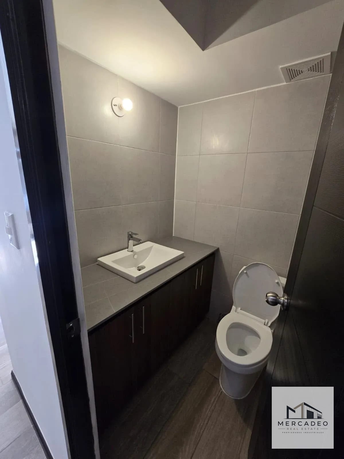 Apartamento en Villa Granada Premier 2 — Apartamento en Alquiler en Villas Granada Premier 2, Santa Catarina Pinula, Guatemala, Ciudad — foto 10 de 11