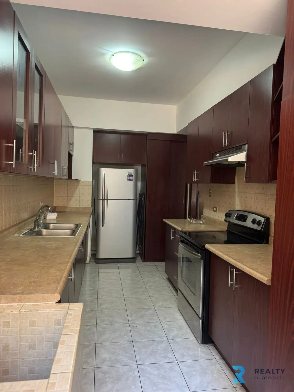 RENTO Apartamento Santa Clara II, Zona 10 — Apartamento en Alquiler en Santa Clara II, Zona 10, Guatemala, Ciudad — foto 7 de 10