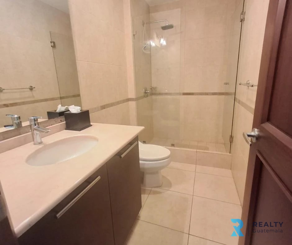 RENTO Apartamento Amueblado Edificio Santa María, zona 10 — Apartamento en Alquiler en Zona 10, Guatemala, Ciudad — foto 9 de 14