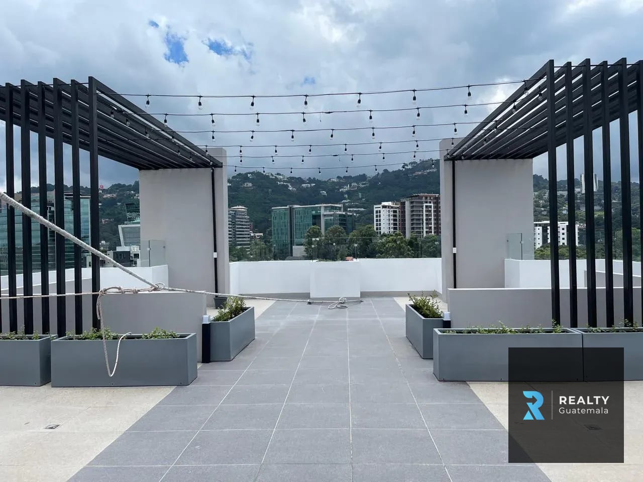 RENTO Apartamento Zona 15, Edificio Morea — Apartamento en Alquiler en Zona 14, Guatemala, Ciudad — foto 1 de 11