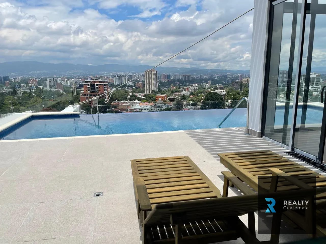 RENTO Apartamento Zona 15, Edificio Morea — Apartamento en Alquiler en Zona 14, Guatemala, Ciudad — foto 6 de 11