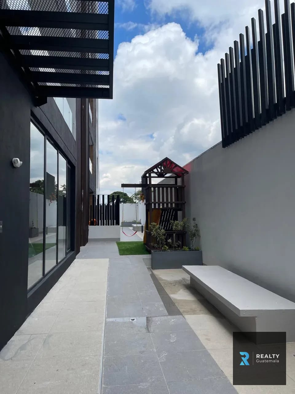 RENTO Apartamento Zona 15, Edificio Morea — Apartamento en Alquiler en Zona 14, Guatemala, Ciudad — foto 10 de 11