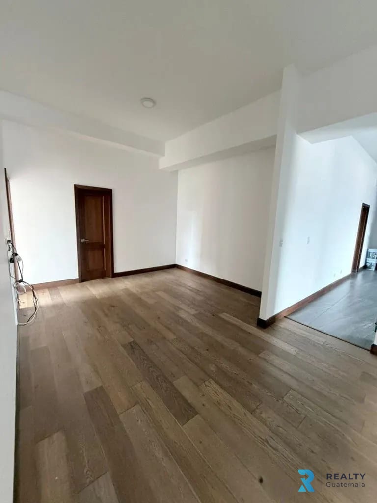 Apartamento en Renta, Zona 10!! - Image 5