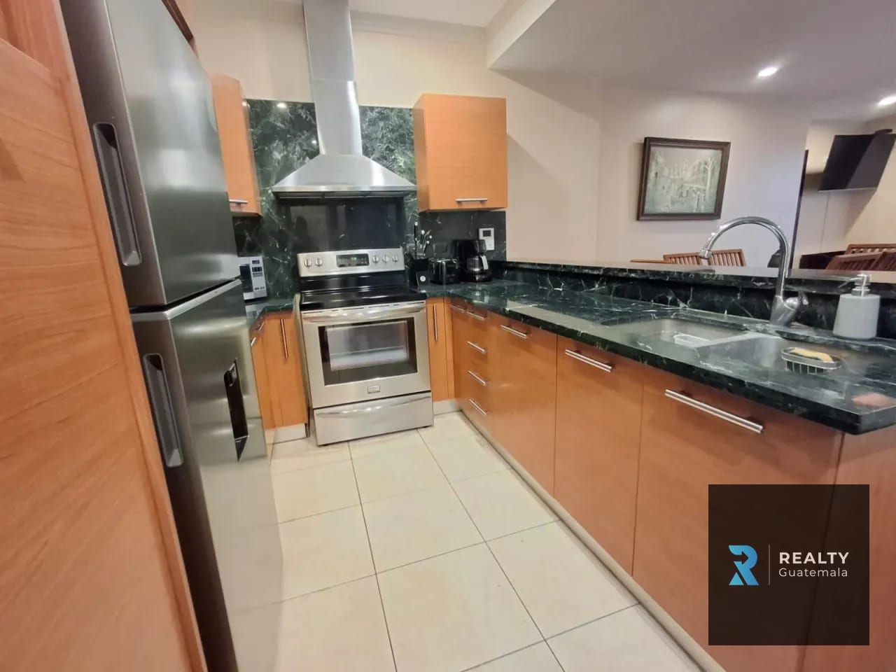 Rento Apartamento Santa Maria, Zona 10 — Apartamento en Alquiler en Santa María, Zona 10, Guatemala, Ciudad — foto 4 de 10