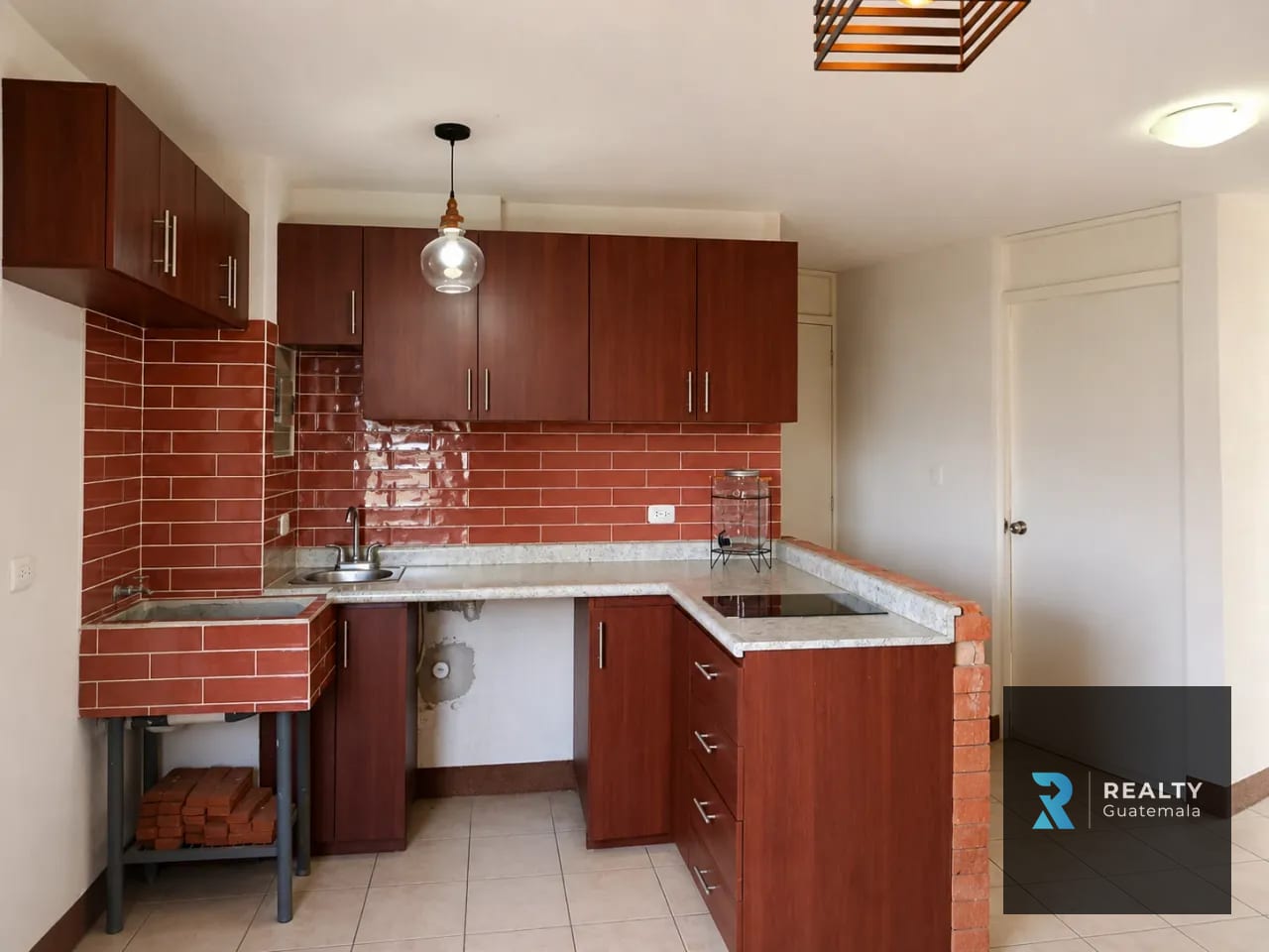 RENTO Apartamento Torre Atlántica, Zona 18 — Apartamento en Alquiler en Zona 18, Guatemala, Ciudad — foto 1 de 8