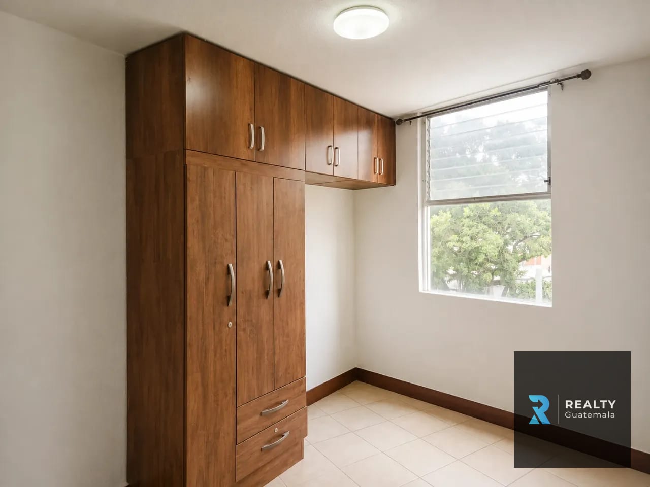 RENTO Apartamento Torre Atlántica, Zona 18 — Apartamento en Alquiler en Zona 18, Guatemala, Ciudad — foto 5 de 8