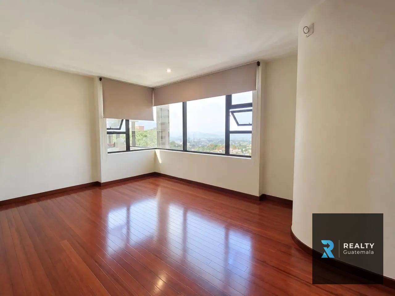 Rento Apartamento Zona 14, Real de Las Americas, amueblado!!! — Apartamento en Alquiler en Real de Las Américas, Zona 14, Guatemala, Ciudad — foto 7 de 9