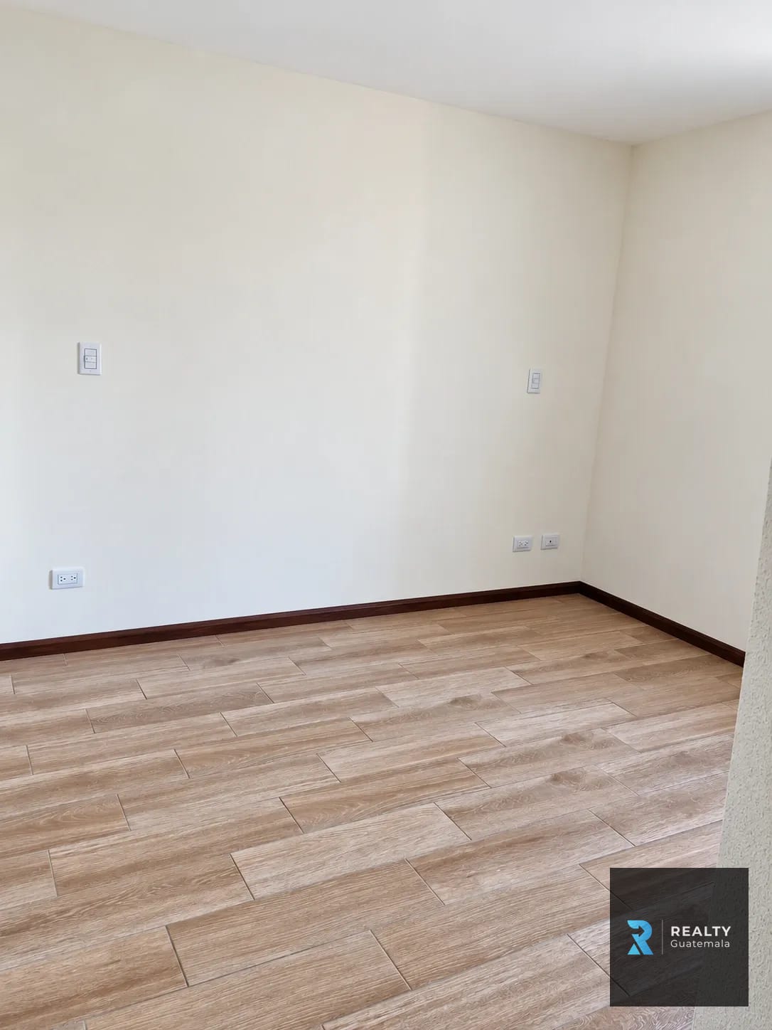 Rento Apartamento Zona 16, San Isidro 2021 — Apartamento en Alquiler en San Isidro 20/21, Zona 16, Guatemala, Ciudad — foto 4 de 7