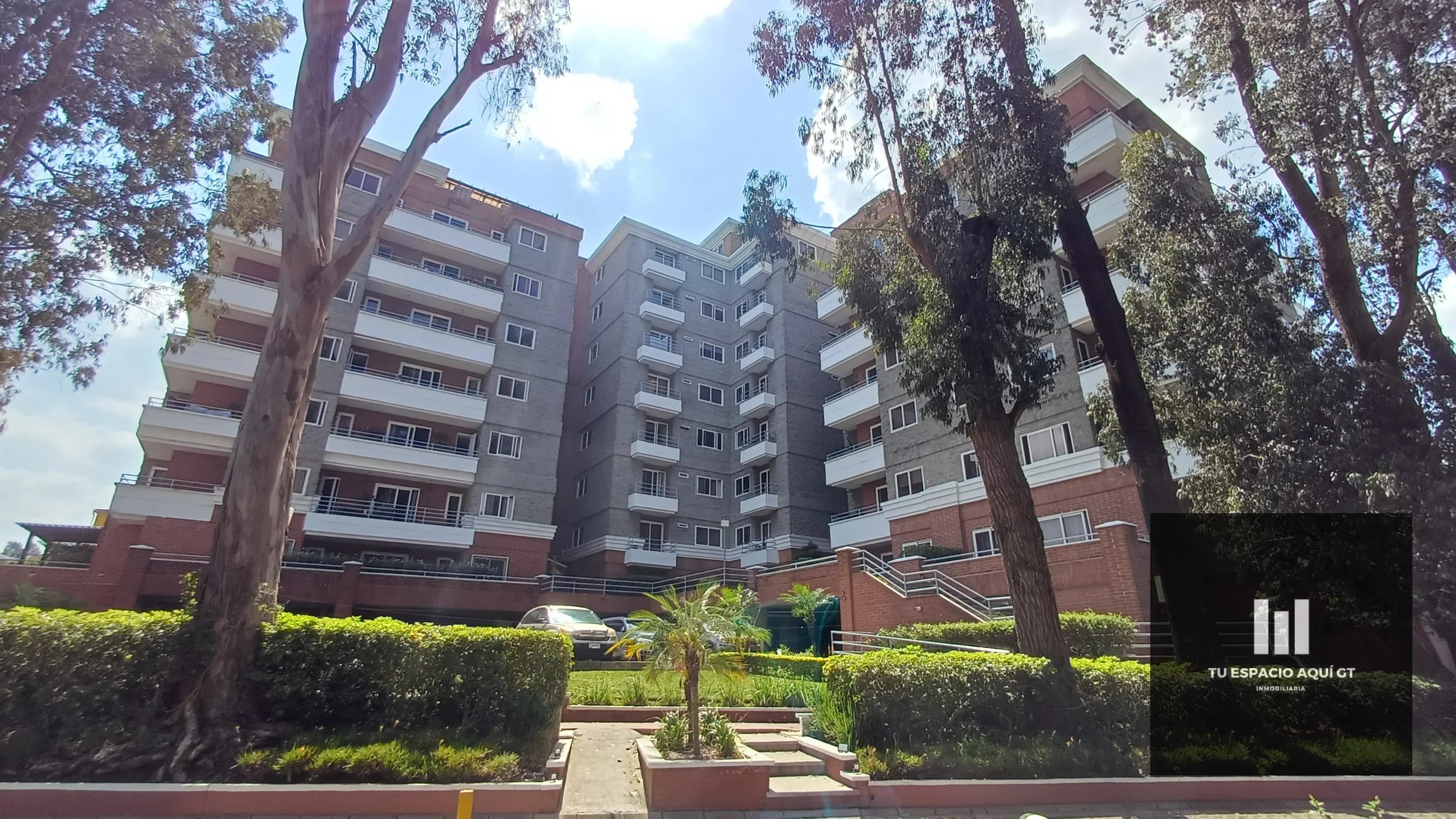 Apartamento Tipo Penthouse En Venta En Jardines De Floresta, Zona 7 — Apartamento en Venta en Jardines de la Floresta, Zona 7, Guatemala, Ciudad — foto 2 de 13
