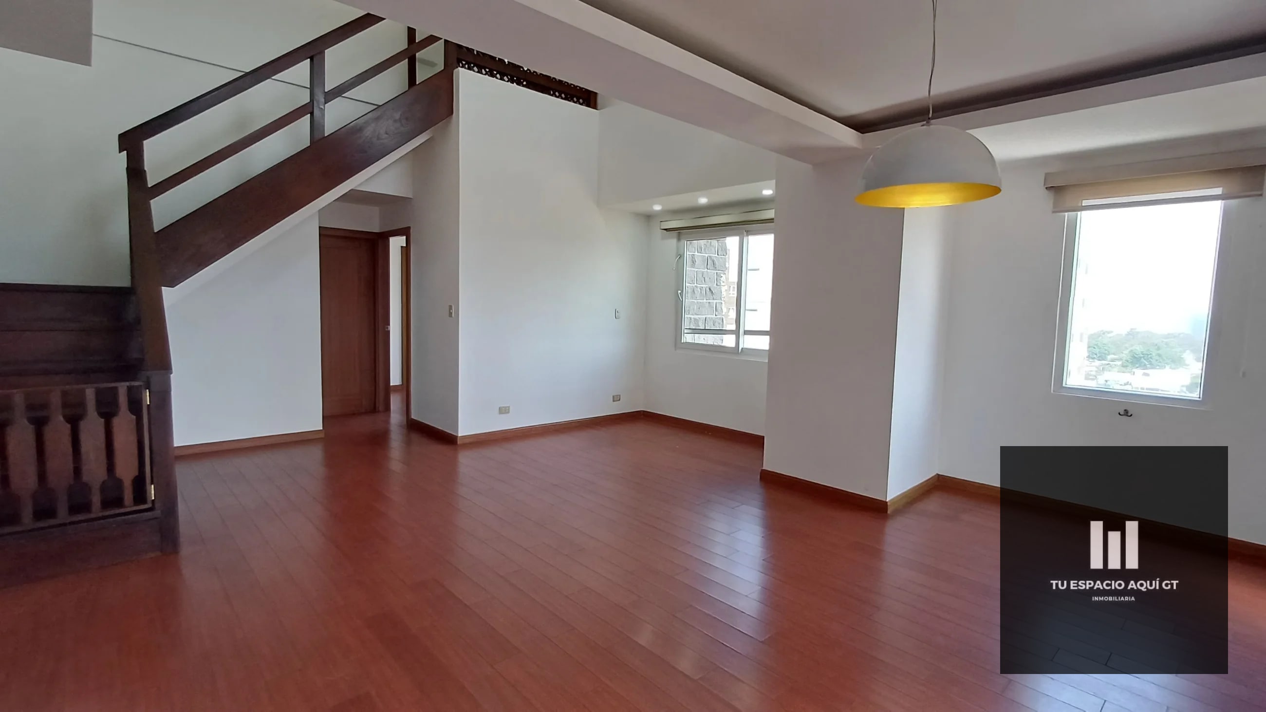Apartamento Tipo Penthouse En Venta En Jardines De Floresta, Zona 7 — Apartamento en Venta en Jardines de la Floresta, Zona 7, Guatemala, Ciudad — foto 8 de 13