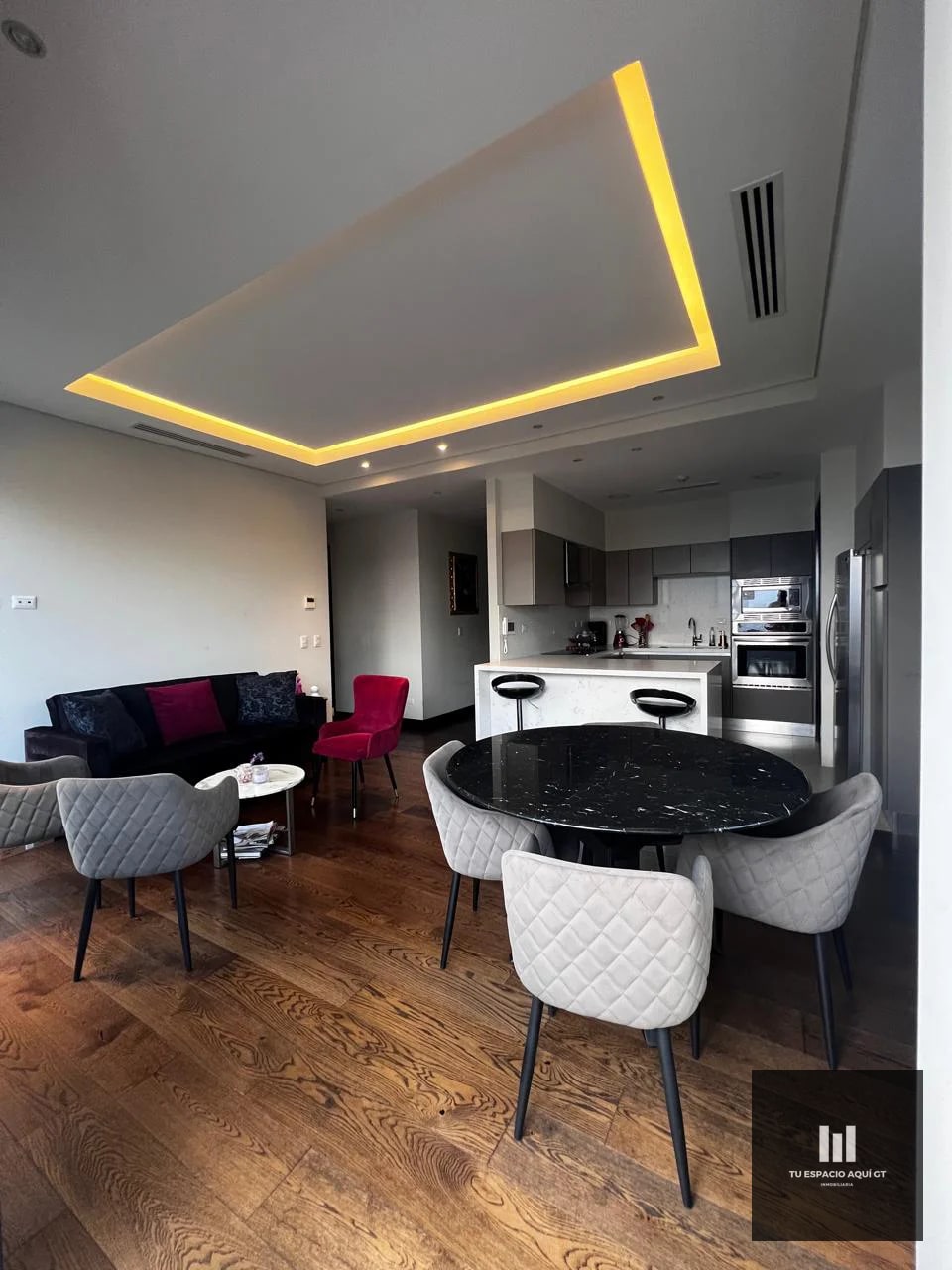 Precioso Apartamento Amueblado De LujoEn Renta En Zona 14 — Apartamento en Alquiler en Santa Inés, Zona 14, Guatemala, Ciudad — foto 3 de 11