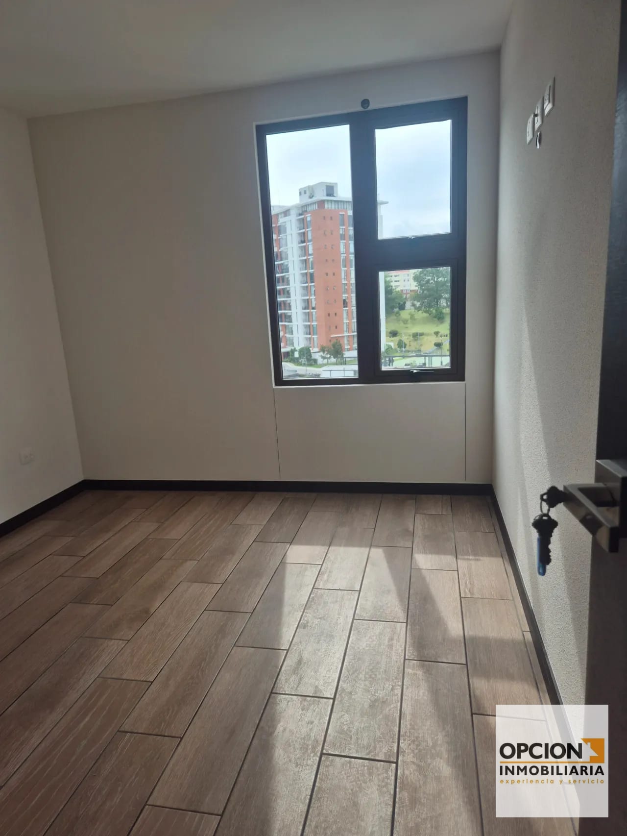 Rento Apartamento Z. 16. Si 2021 T4 — Apartamento en Alquiler en San Isidro 20/21, Zona 16, Guatemala, Ciudad — foto 4 de 9