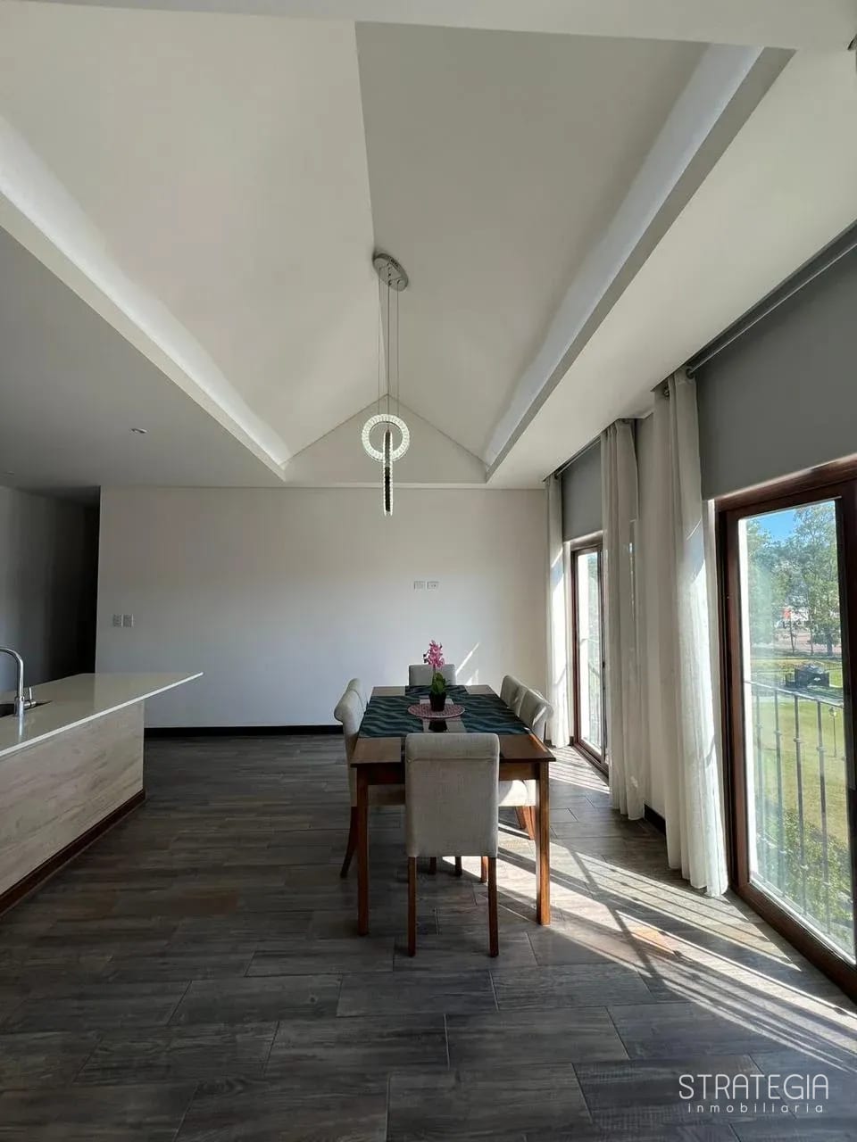 Penthouse en Renta Lirios de Cayalá — Apartamento en Alquiler en Lirios de Cayalá I, Zona 16, Guatemala, Ciudad — foto 5 de 13