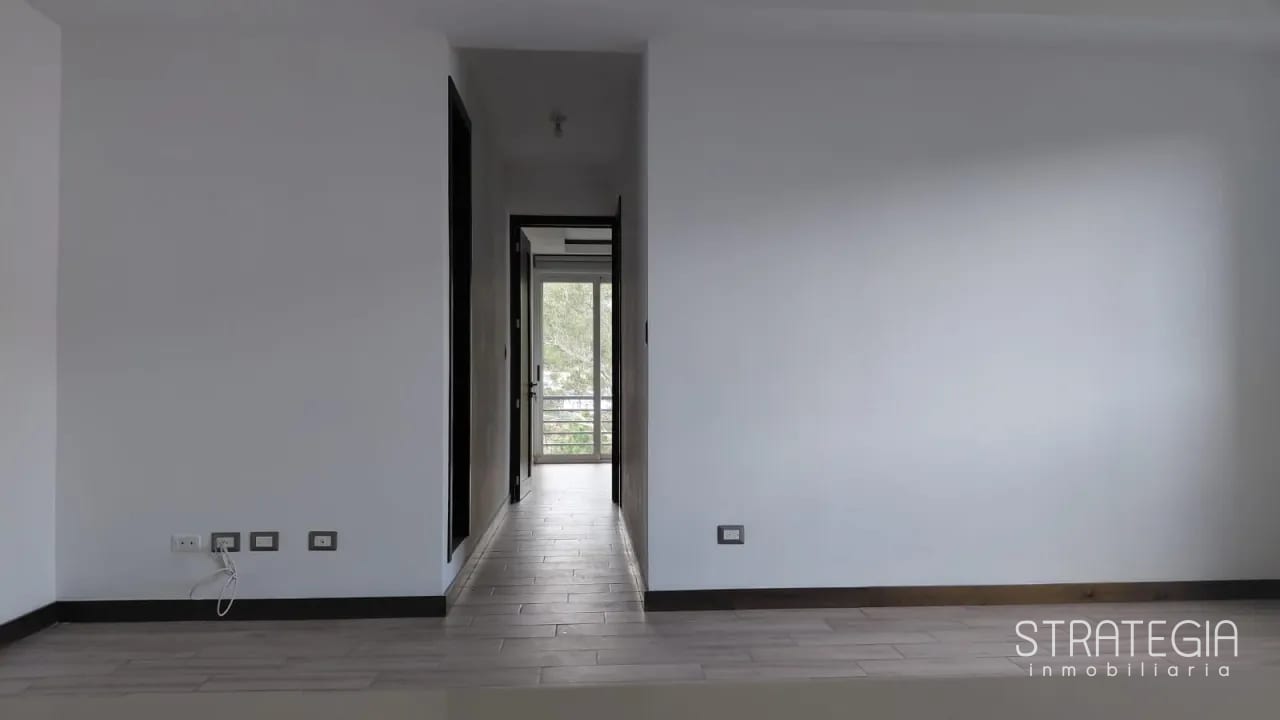 Renta: Apartamento en zona 16 — Apartamento en Alquiler en Lomas de San Isidro, Zona 16, Guatemala, Ciudad — foto 3 de 10