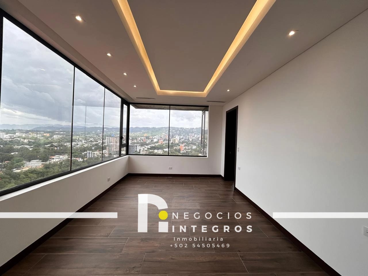 Vendo Espectacular Penthouse en Z.10 Oakland — Apartamento en Venta en Milenia, Zona 10, Guatemala, Ciudad — foto 12 de 17