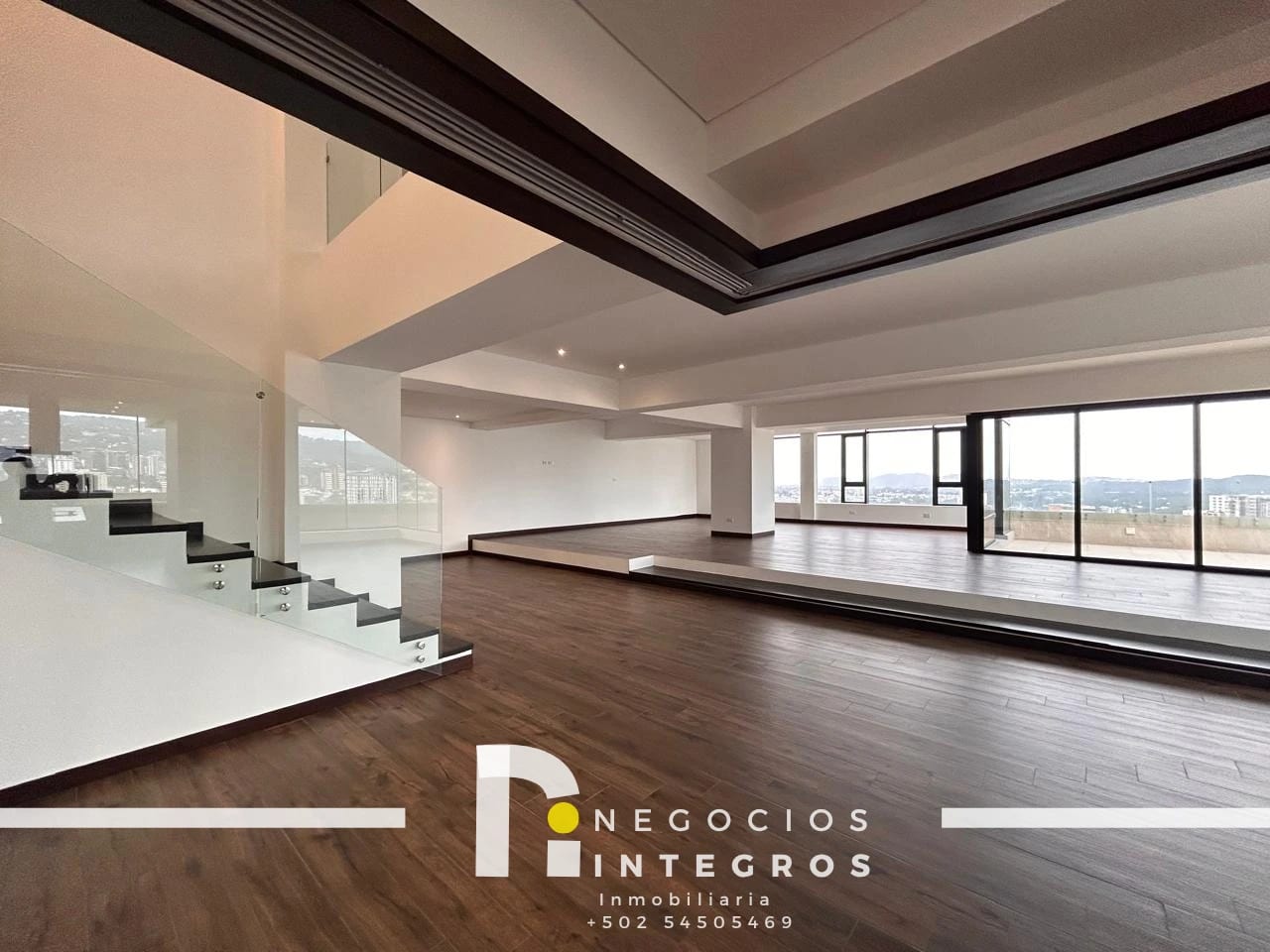 Vendo Espectacular Penthouse en Z.10 Oakland — Apartamento en Venta en Milenia, Zona 10, Guatemala, Ciudad — foto 2 de 17