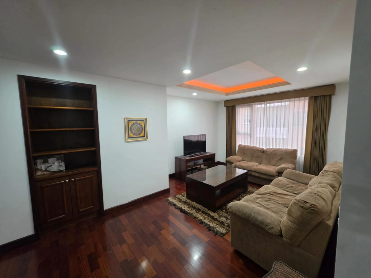 Apartamento Amueblado en Alquiler en Santa Maria Z.10, Balcón (j) — Apartamento en Venta en Santa María, Zona 10, Guatemala, Ciudad — foto 4 de 15