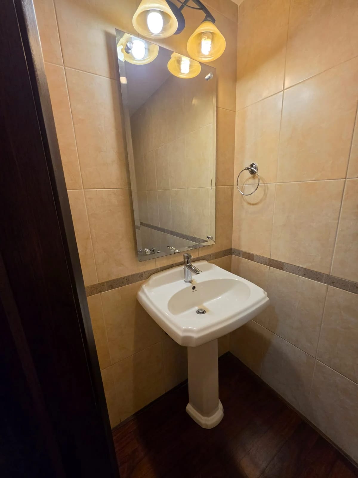 Apartamento Amueblado en Alquiler en Santa Maria Z.10, Balcón (j) — Apartamento en Venta en Santa María, Zona 10, Guatemala, Ciudad — foto 15 de 15