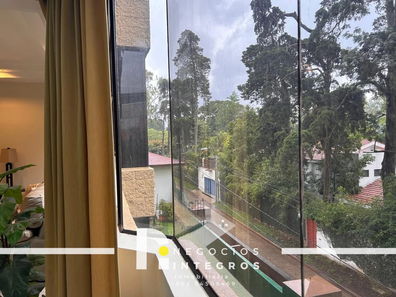 Apartamento en Venta Z.10 con Lindas Vistas a Area Verde y Piscina — Apartamento en Venta en Milenia, Zona 10, Guatemala, Ciudad — foto 10 de 17