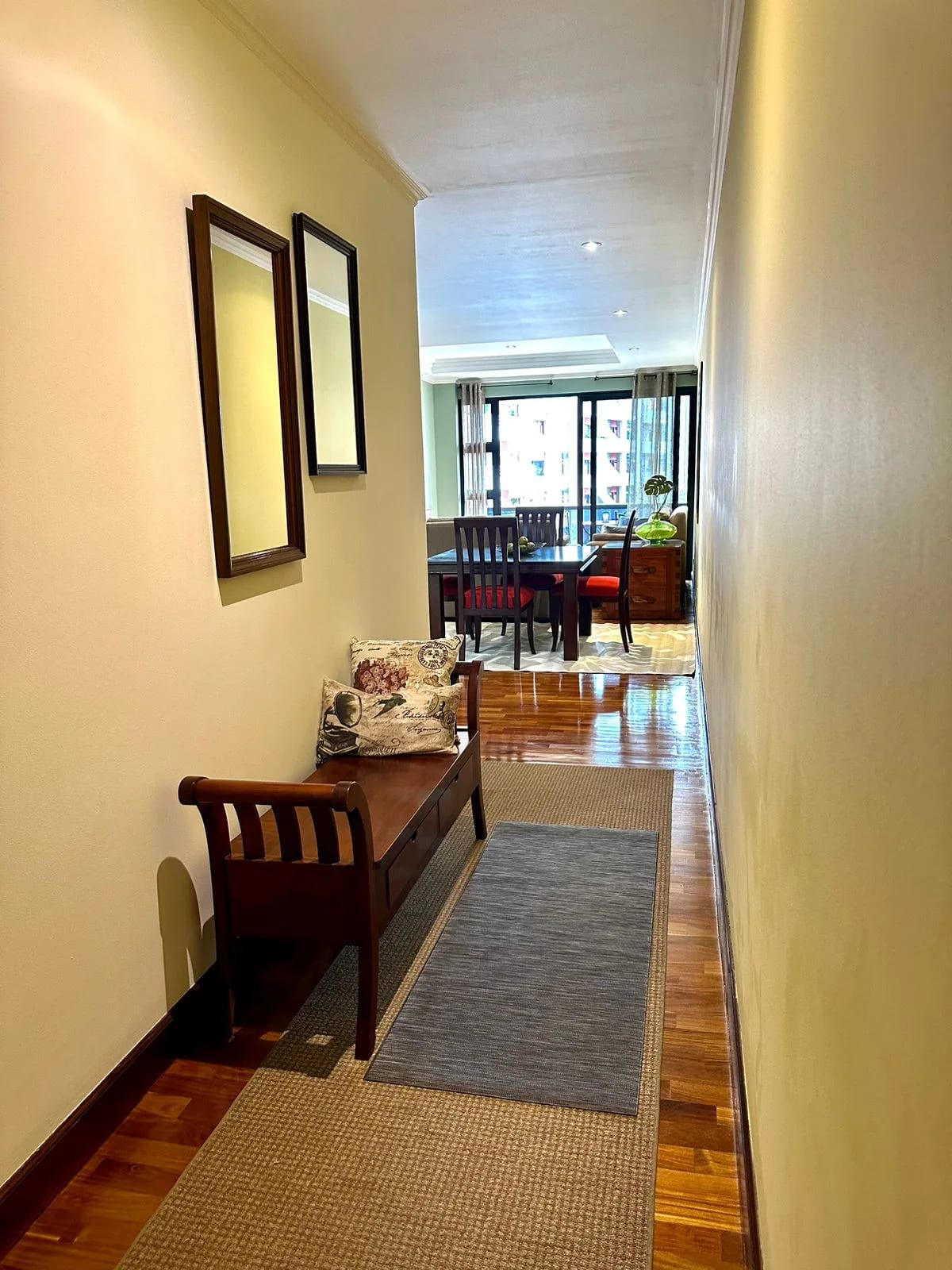 Alquiler de Apartamento en Zona 10 Altos de Santa Clara Amueblado — Apartamento en Alquiler en Altos de Santa Clara, Zona 10, Guatemala, Ciudad — foto 4 de 11