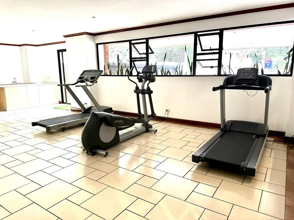 Alquiler de Apartamento en Zona 10 Altos de Santa Clara Amueblado — Apartamento en Alquiler en Altos de Santa Clara, Zona 10, Guatemala, Ciudad — foto 11 de 11