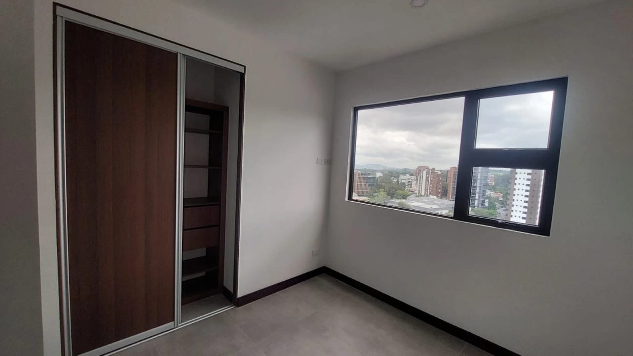 Alquiler de apartamento en zona 15 Arlés Vista Hermosa II — Apartamento en Alquiler en Arles, Zona 15, Guatemala, Ciudad — foto 9 de 13