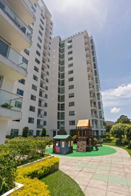 Alquilo Apartamento en Zona 14 Condado la Villa de 3 Dormitorios Amue — Apartamento en Alquiler en Condado La Villa, Zona 14, Guatemala, Ciudad — foto 15 de 15