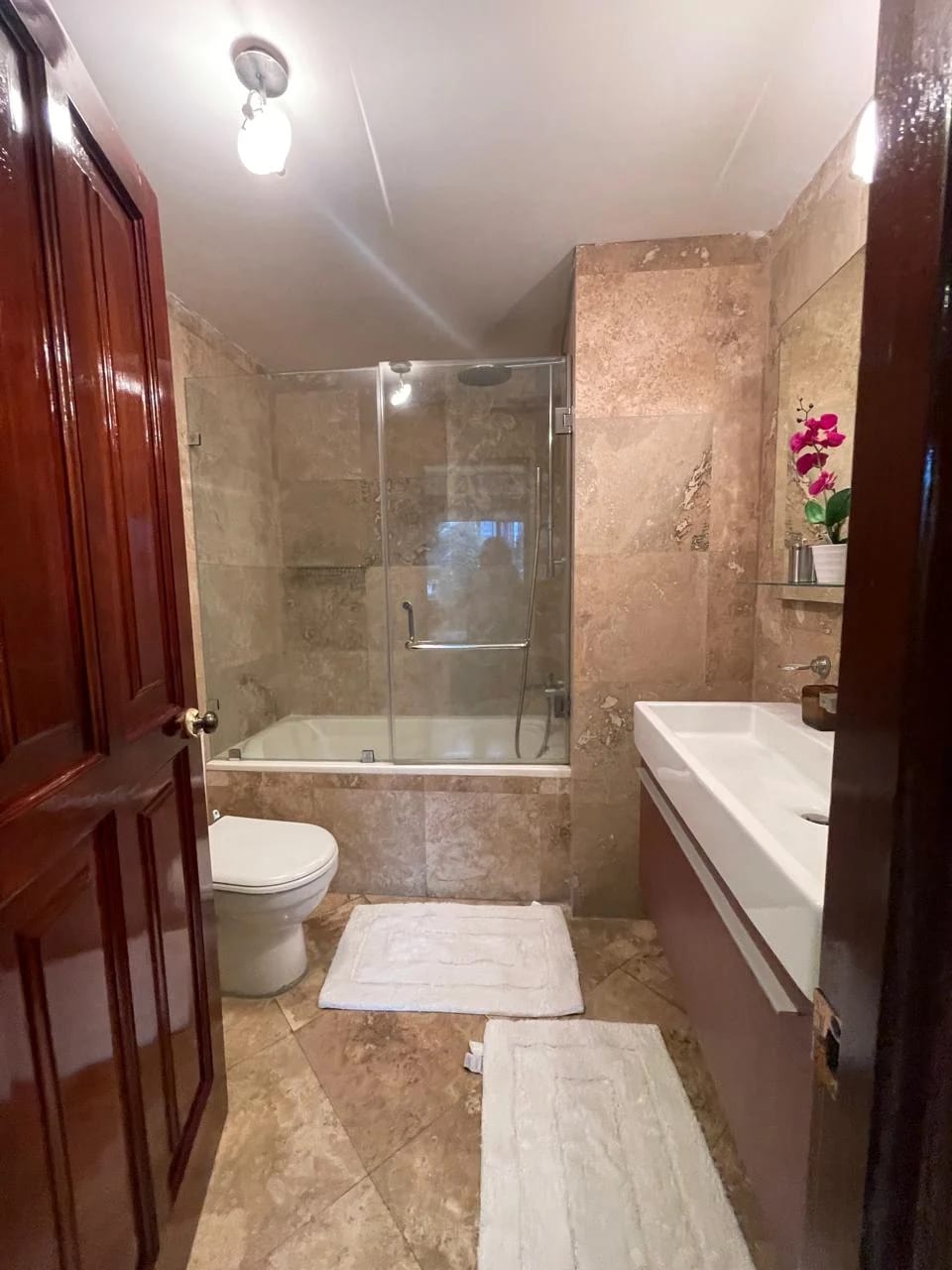 Venta de Amplio apartamento en zona 14 Bonaire, 3 dormitorios y dormit — Apartamento en Venta en Bonaire, Zona 14, Guatemala, Ciudad — foto 9 de 17