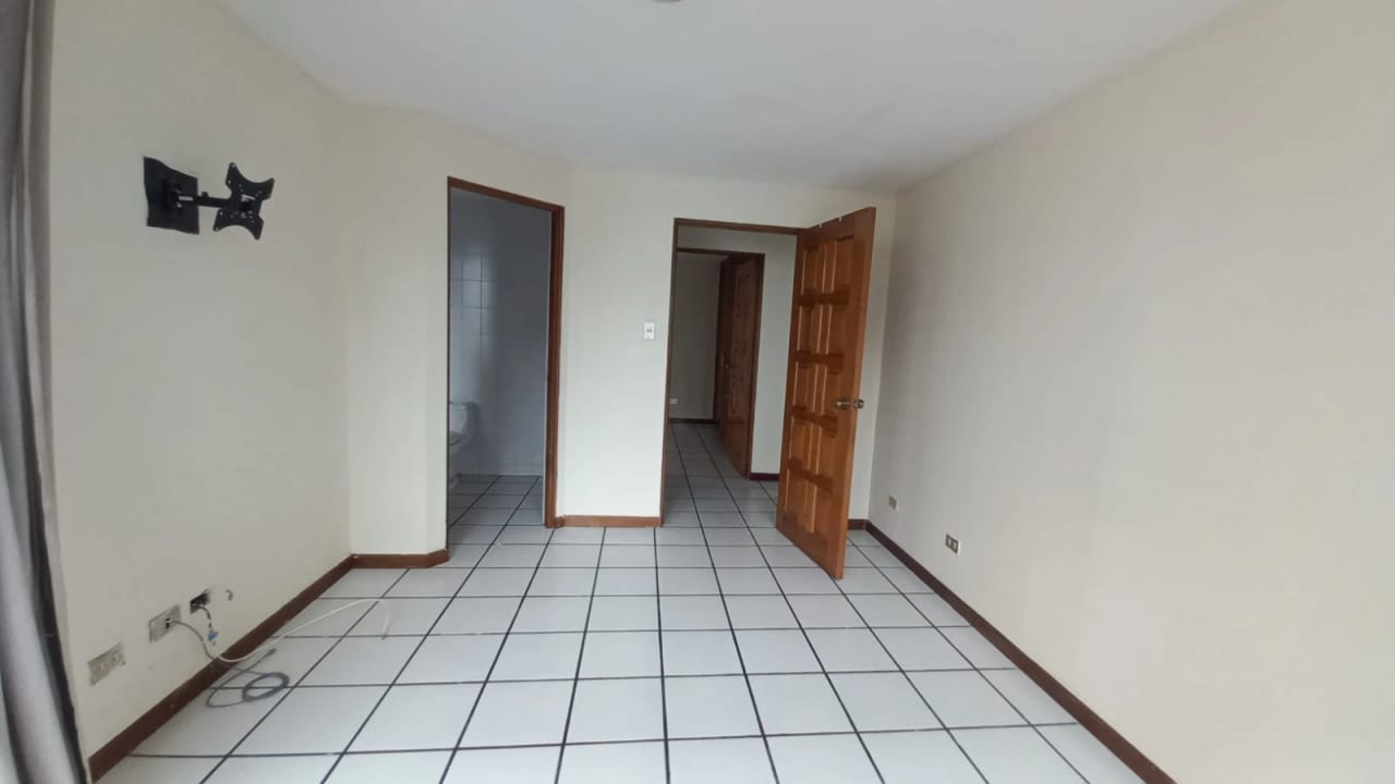 Venta de Apartamento en zona 14 Ibiza 2 dormitorios y estudio — Apartamento en Venta en Ibiza, Zona 14, Guatemala, Ciudad — foto 8 de 17