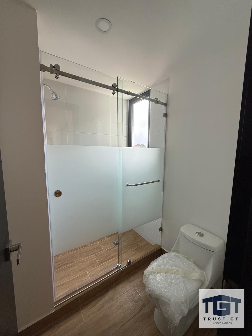 Apartamento en renta zona 13 Essenza — Apartamento en Alquiler en Zona 13, Guatemala, Ciudad — foto 5 de 8