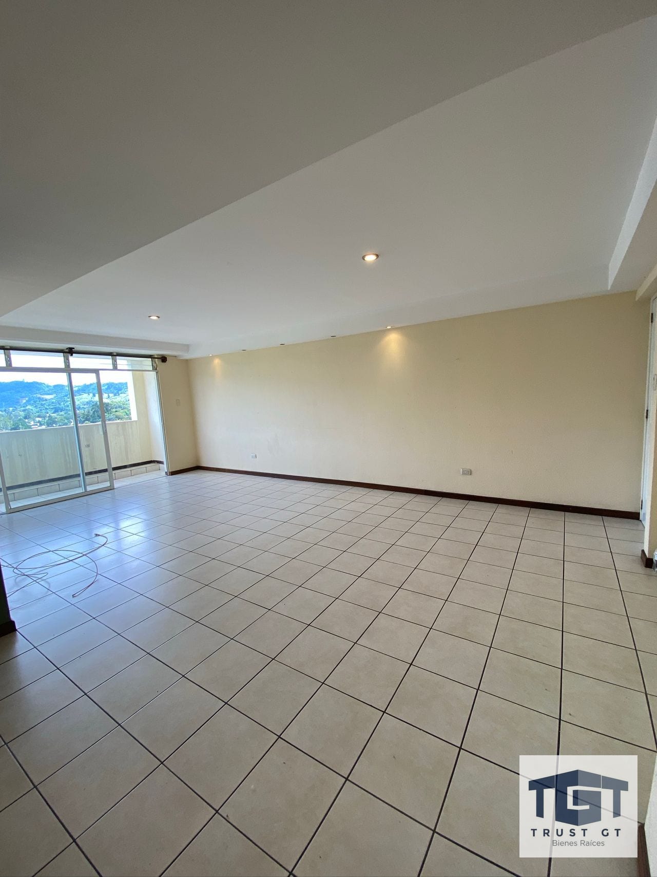 Apartamento en renta zona 16, Villas de San Isidro — Apartamento en Alquiler en Villas de San Isidro, Zona 16, Guatemala, Ciudad — foto 2 de 6