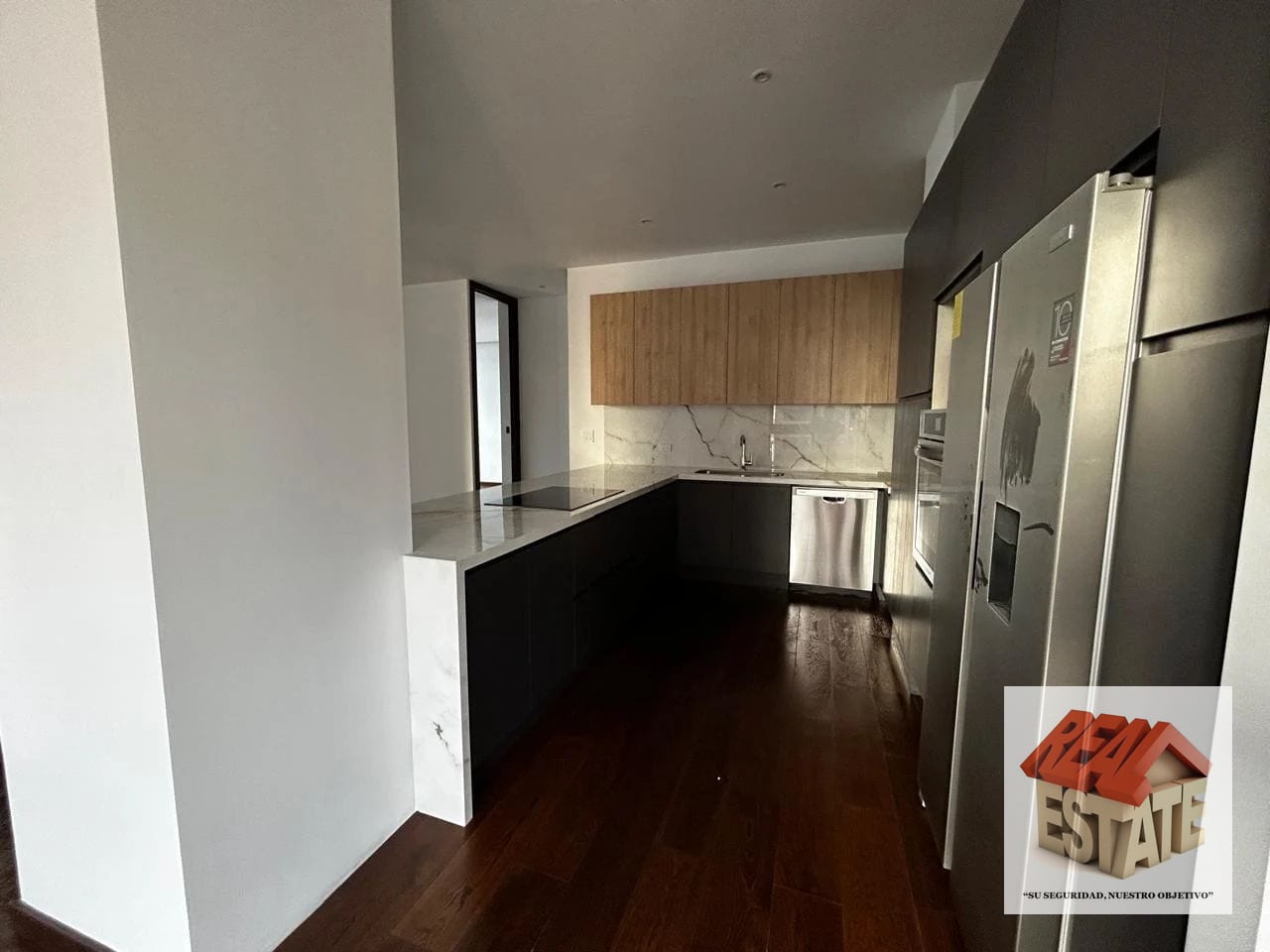 Edificio Zona 14 NUEVO alquilo apartamento sector súper exclusivo — Apartamento en Alquiler en Torre Carrá, Zona 14, Guatemala, Ciudad — foto 6 de 12