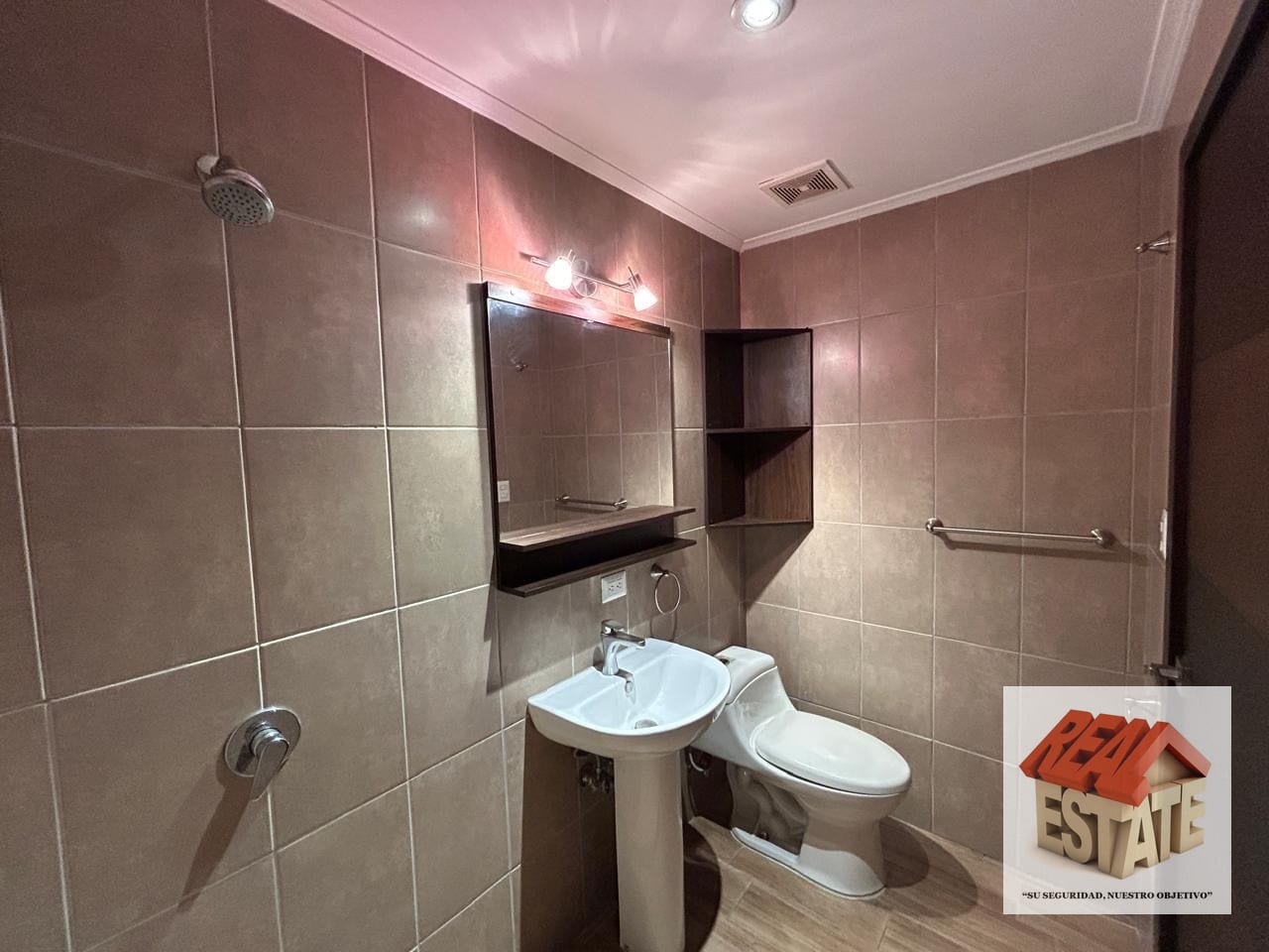VH2 Edificio Agora vendo apartamento sector súper exclusivo — Apartamento en Venta en Agora 1501, Zona 15, Guatemala, Ciudad — foto 8 de 17