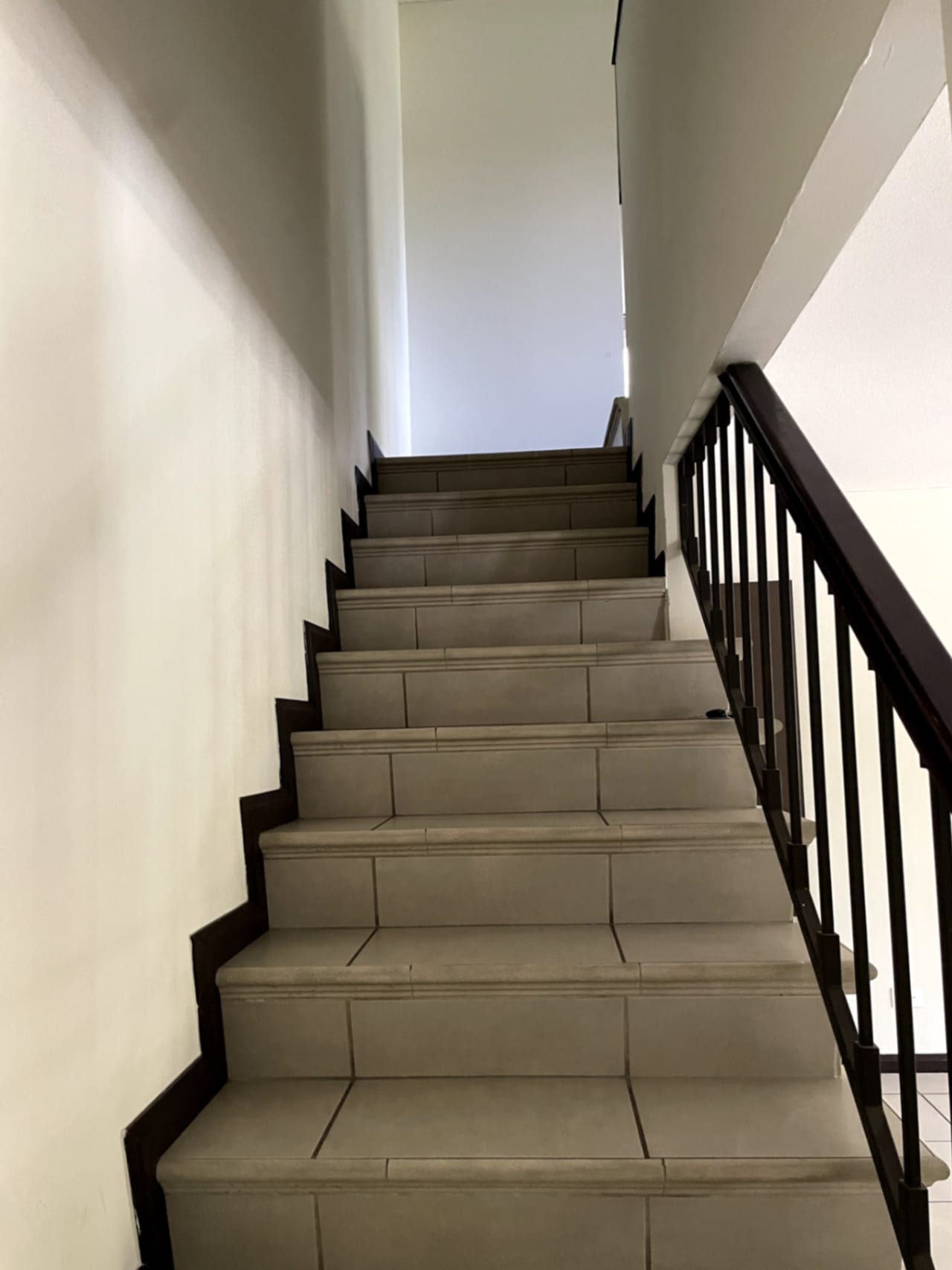Apartamento Tipo Villa en Renta en Condado Naranjo — Apartamento en Alquiler en Condado Naranjo, Zona 4 Mixco, Guatemala, Ciudad — foto 9 de 17