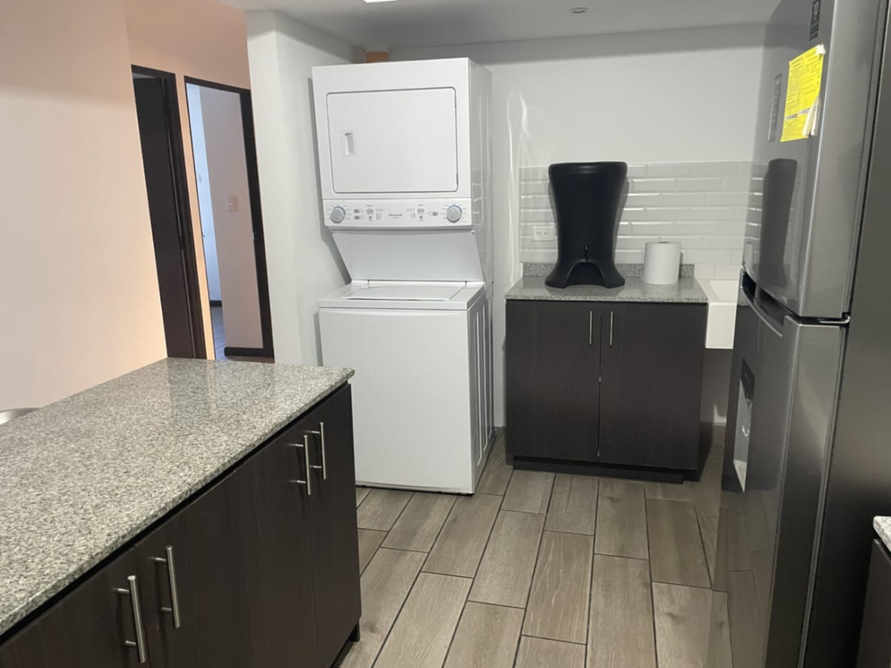 Rento Apartamento Amueblado Condado Naranjo — Apartamento en Alquiler en Condado Naranjo, Zona 4 Mixco, Guatemala, Ciudad — foto 3 de 14