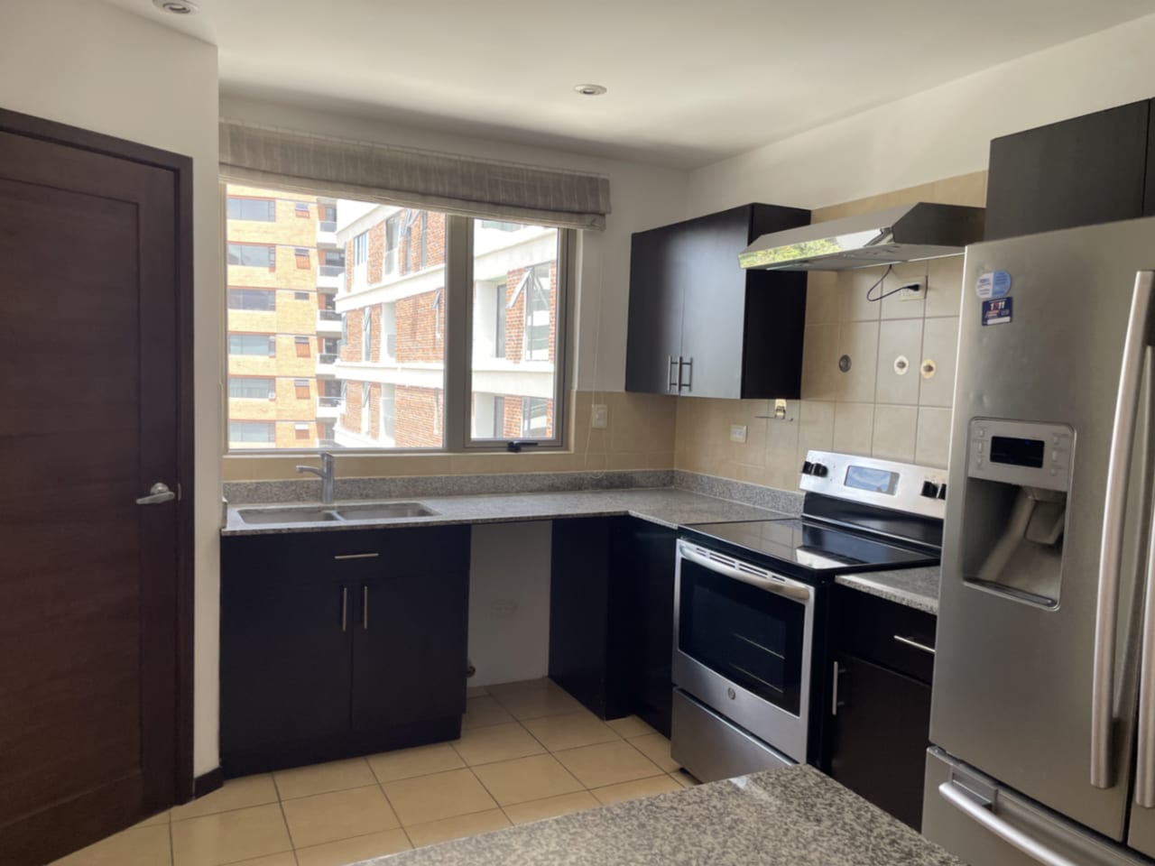 Precioso, Apartamento en Venta en Torre Quattro, Zona 14, Nivel Alto — Apartamento en Venta en Torre Quattro, Zona 14, Guatemala, Ciudad — foto 3 de 17