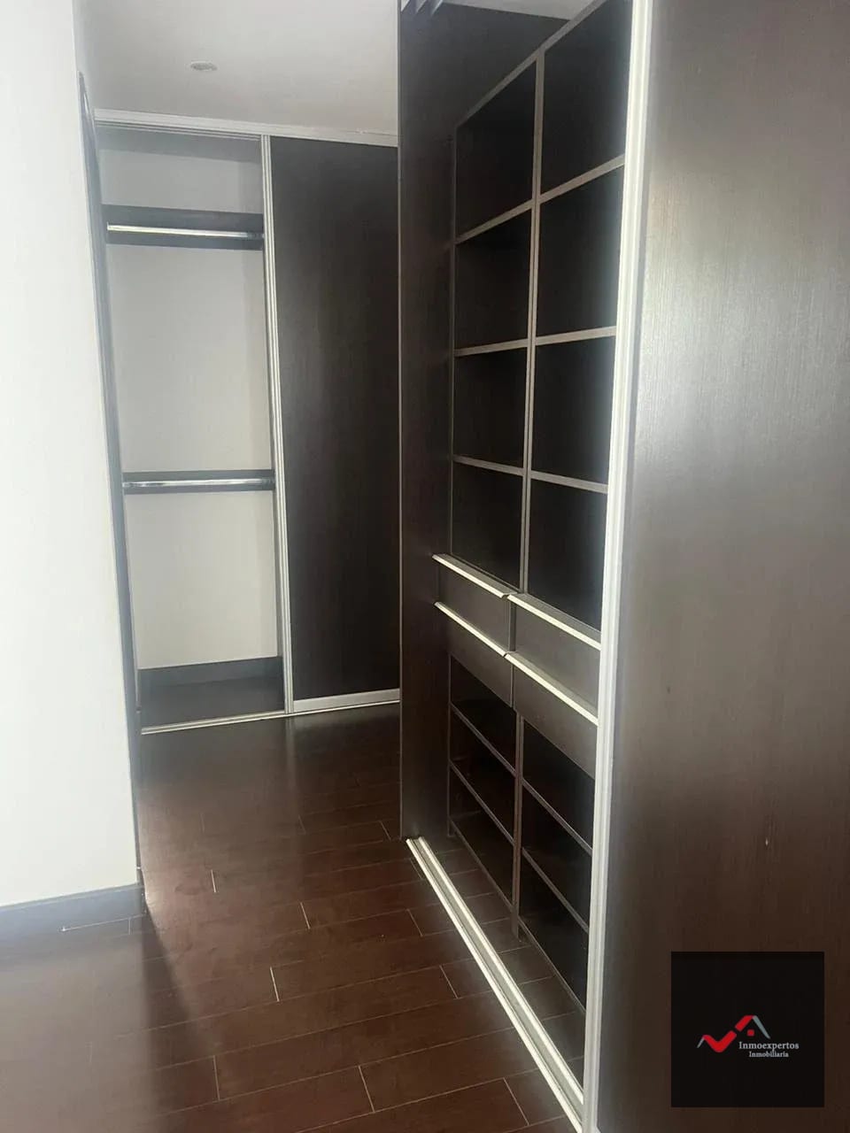 Apartamento en Renta Attica II, Zona 14 — Apartamento en Alquiler en Attica II, Zona 14, Guatemala, Ciudad — foto 8 de 11