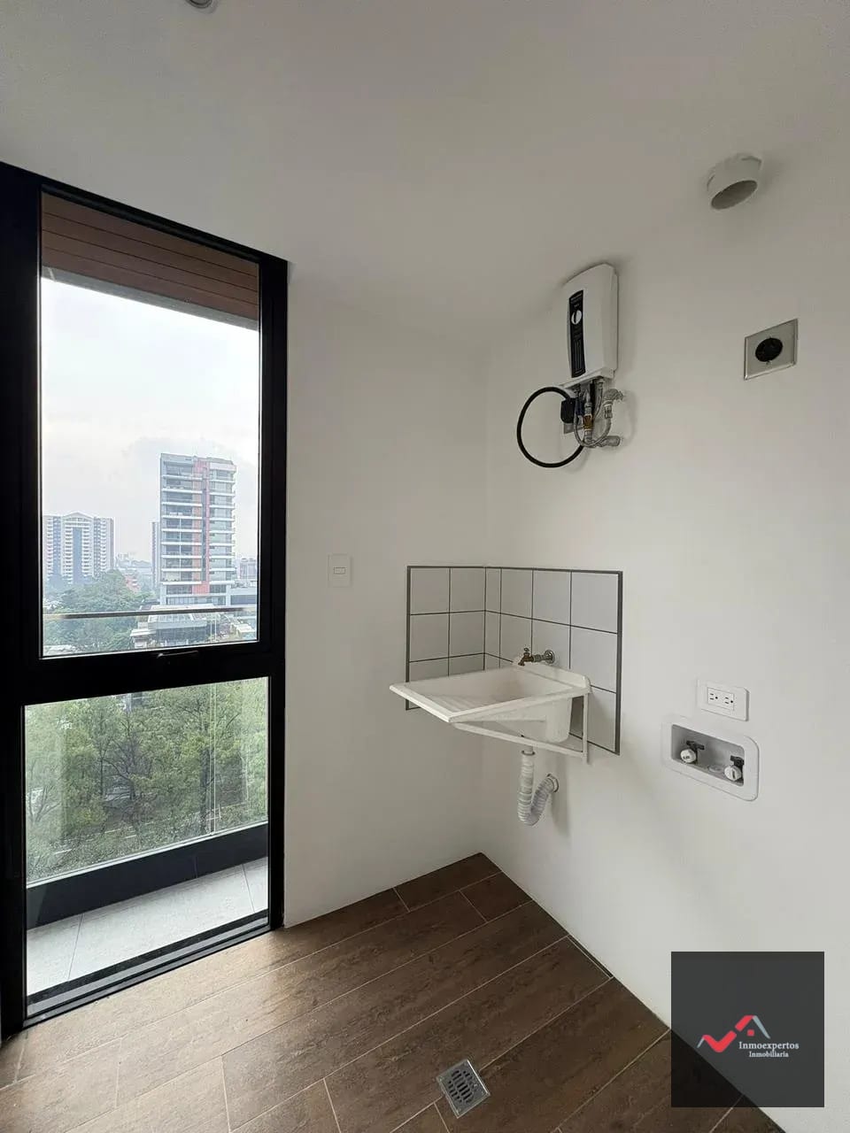 Apartamento en Renta Zona 15 Edificio Gaura Vista Hermosa 1 — Apartamento en Alquiler en Gaura, Zona 15, Guatemala, Ciudad — foto 8 de 8