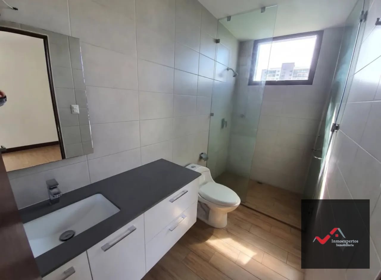 Apartamento en Renta Avenik Zona 15 — Apartamento en Alquiler en Zona 15, Guatemala, Ciudad — foto 3 de 4