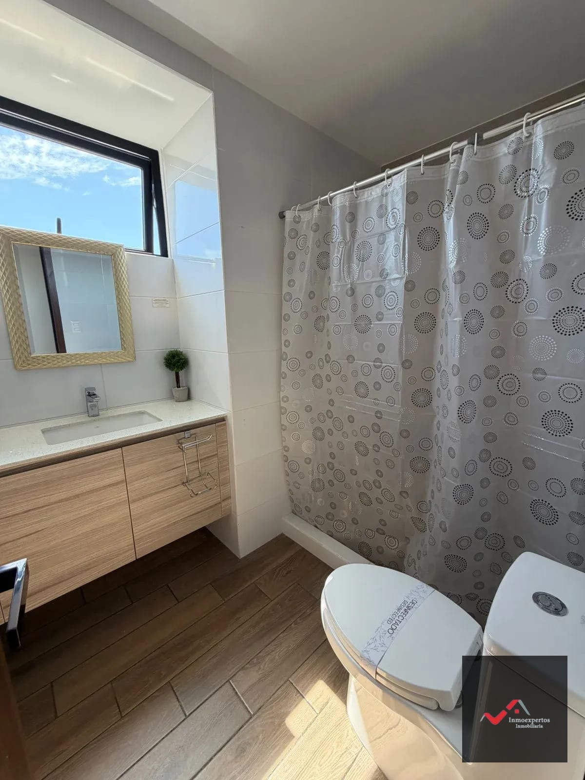 Apartamento amueblado en Renta | Edificio Inara, Zona 13 — Apartamento en Alquiler en Zona 13, Guatemala, Ciudad — foto 4 de 8