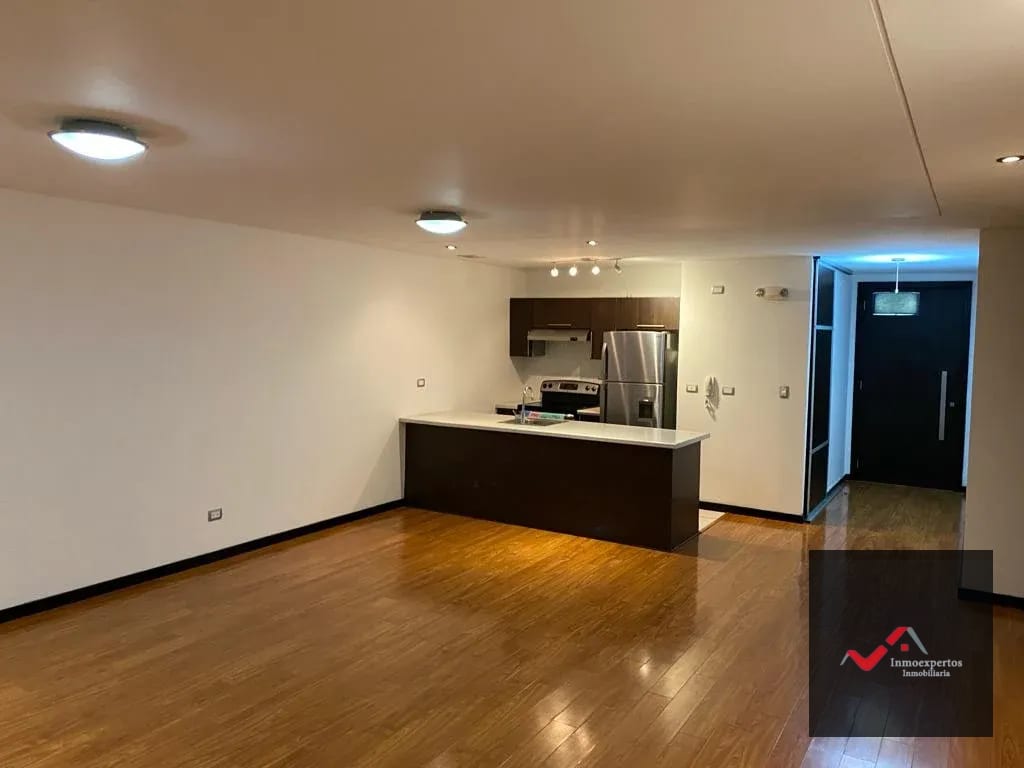 Apartamento en Renta Torre 14 Zona 14 — Apartamento en Alquiler en Zona 14, Guatemala, Ciudad — foto 5 de 13
