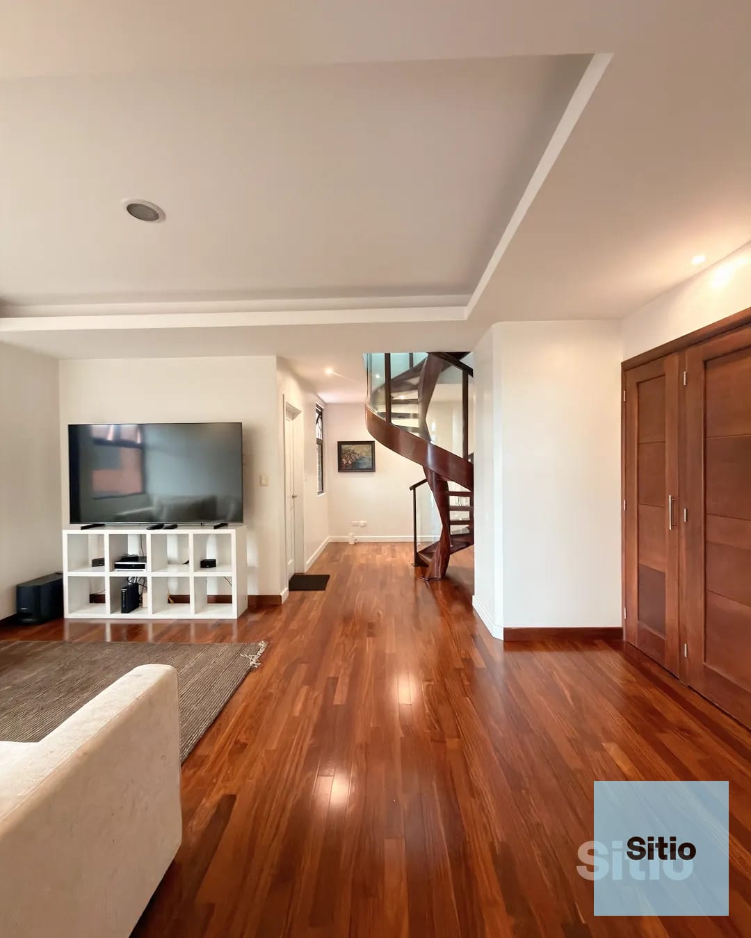 Penthouse en Venta con Terraza Privada I Mirafiori, zona 10 — Apartamento en Venta en Zona 10, Guatemala, Ciudad — foto 7 de 10