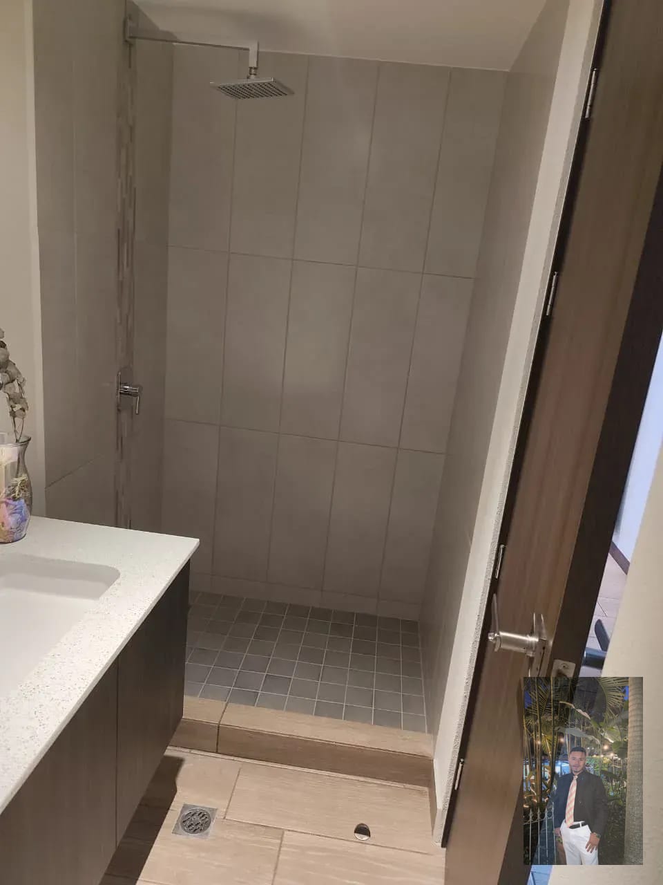bello apartamento en venta, exclusivo en zona 16 — Apartamento en Venta en Zona 16, Guatemala, Ciudad — foto 9 de 15