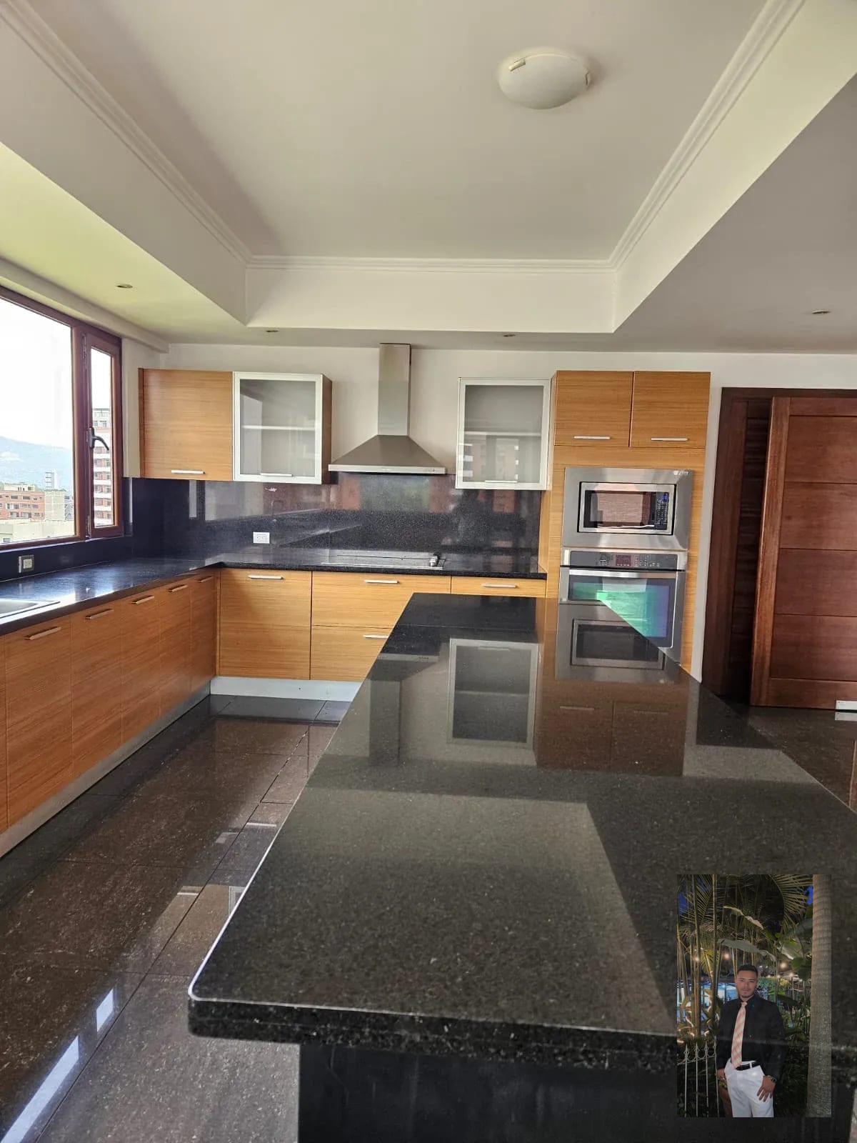 Amplio Apartamento en Venta en Gaudi Zona 14 📍 — Apartamento en Venta en Zona 14, Guatemala, Ciudad — foto 1 de 8