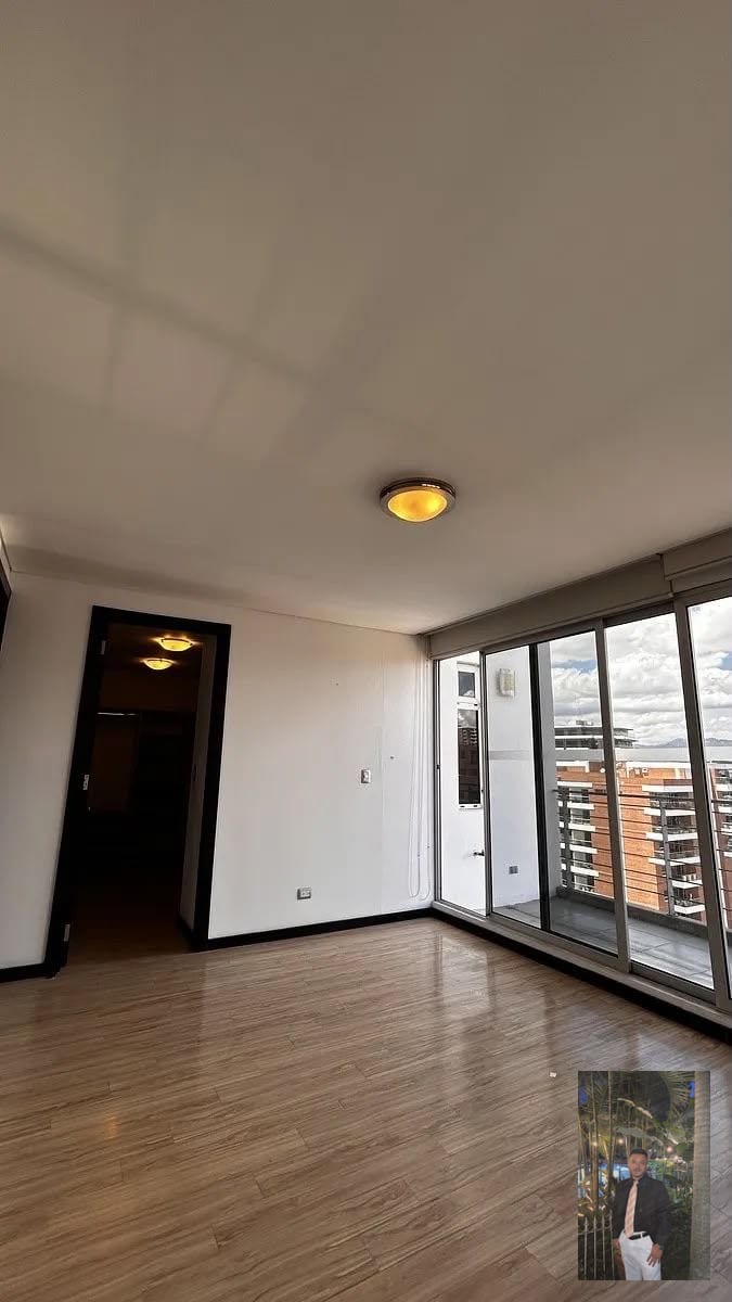 VENTA Penthouse | Edificio Torre Catorce, Zona 14 — Apartamento en Venta en Zona 14, Guatemala, Ciudad — foto 4 de 17