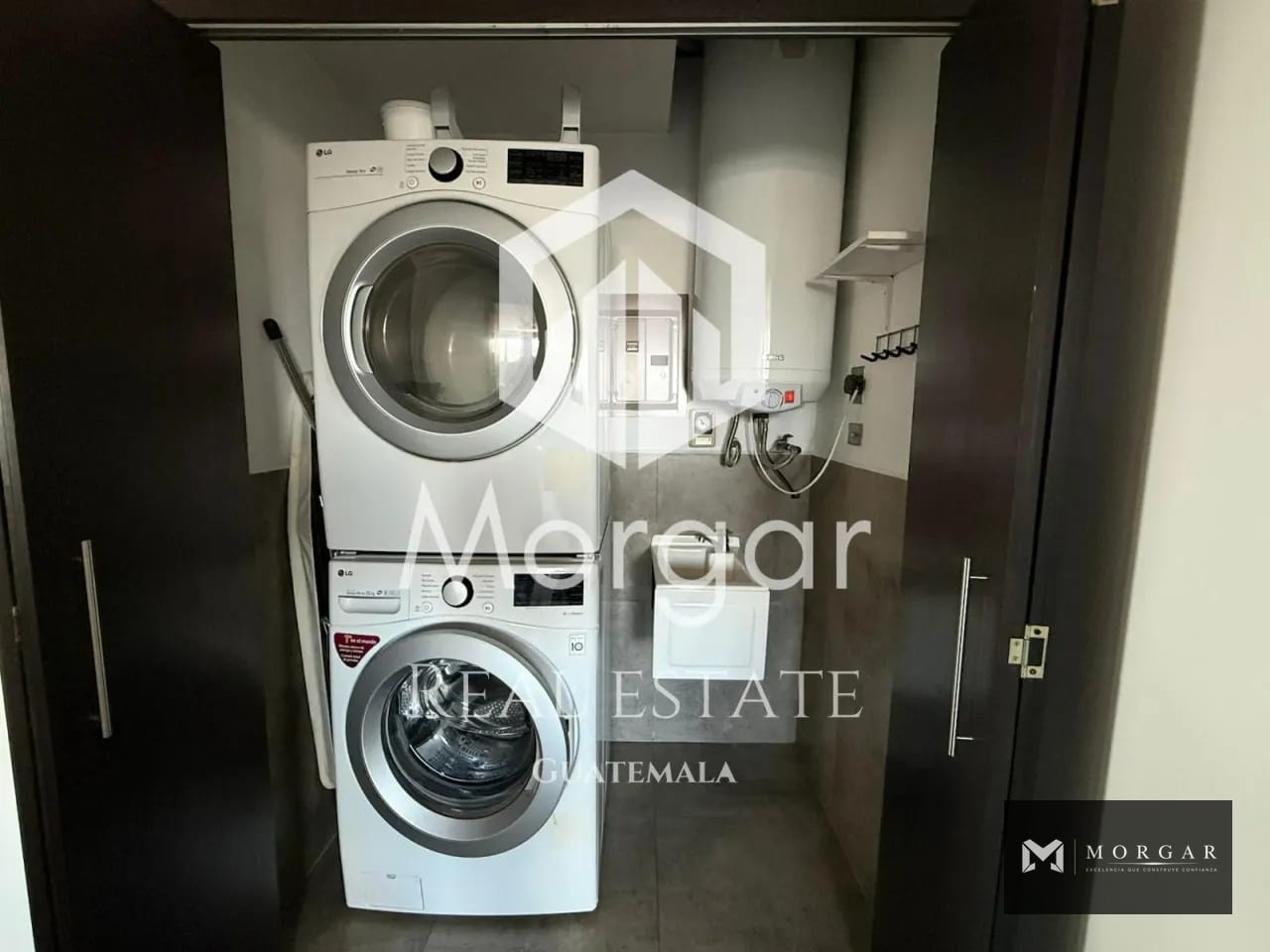 Apartamento en alquiler en Zona 10 de 2 dormitorios en $ 2,200 — Apartamento en Alquiler en Zona 10, Guatemala, Ciudad — foto 4 de 9