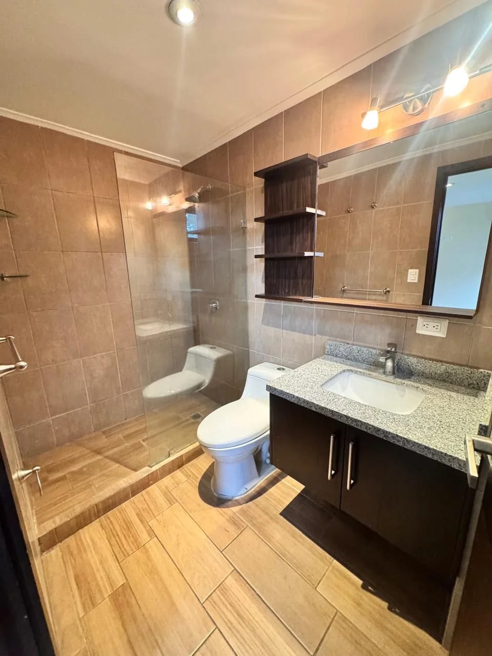 Vendo lindo apartamento en Z.15 VH2 edif. AGORA — Apartamento en Venta en Agora 1501, Zona 15, Guatemala, Ciudad — foto 5 de 12