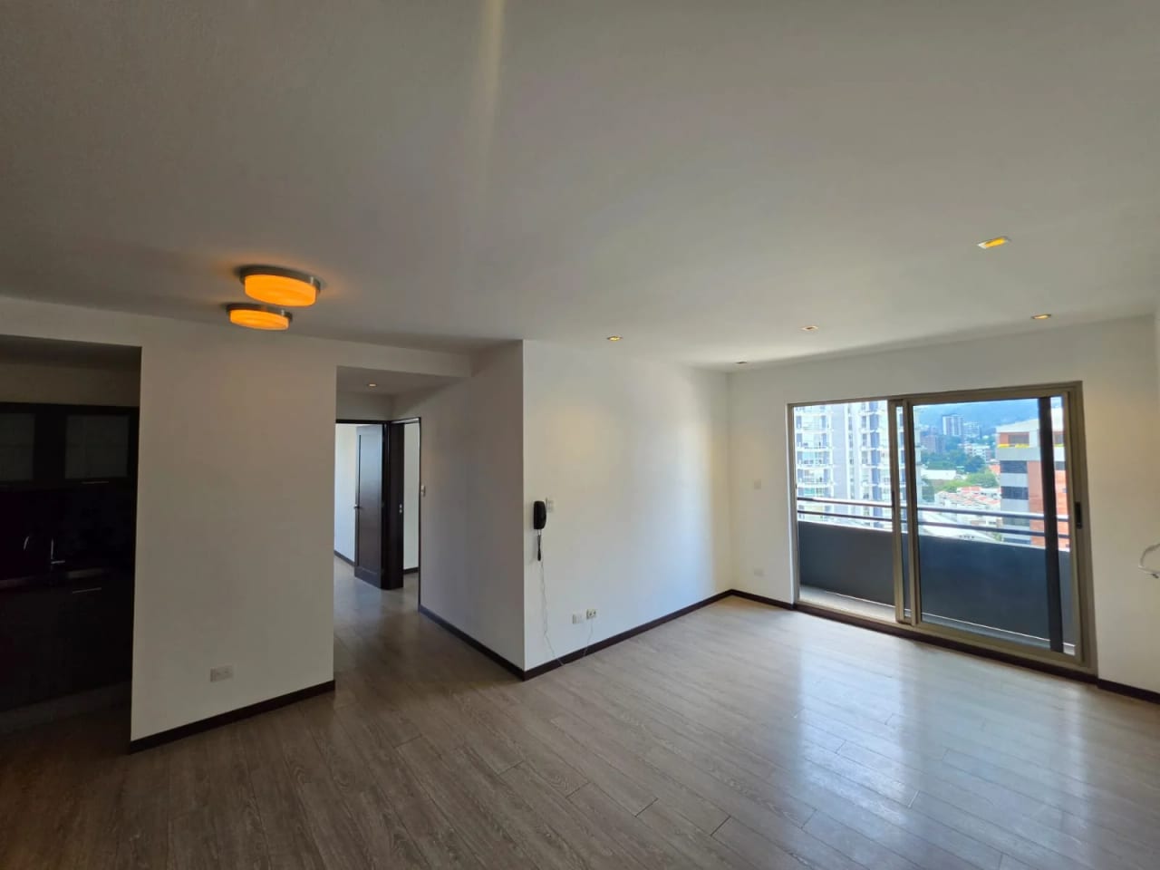 Vendo o alquilo apartamento en zona 10 — Apartamento en Venta en Neo Apartamentos, Zona 10, Guatemala, Ciudad — foto 1 de 16