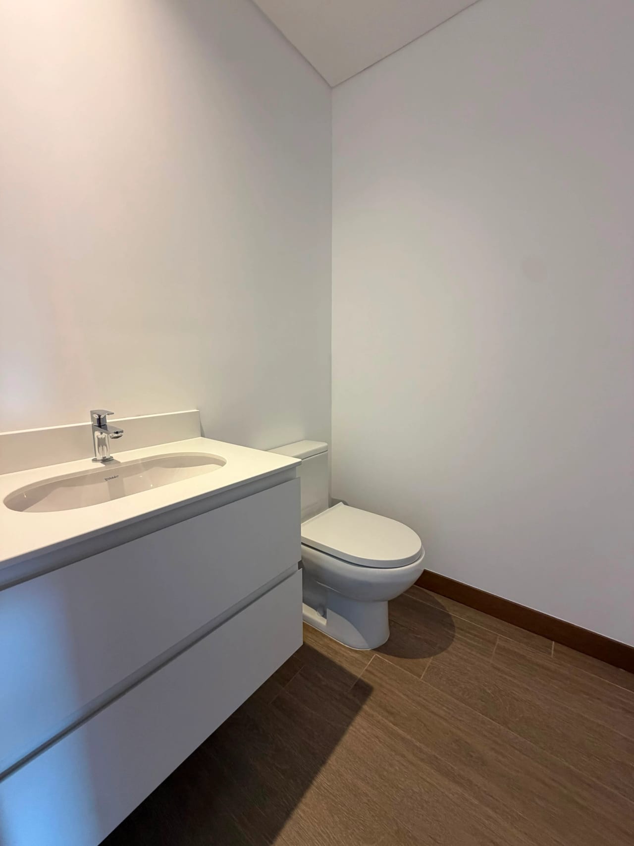 Alquilo apartamento en zona 10, edificio Ferre Diez — Apartamento en Alquiler en Ferré Diez, Zona 10, Guatemala, Ciudad — foto 4 de 17